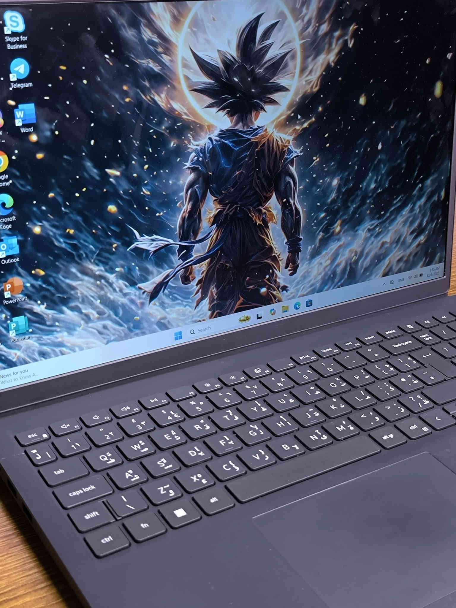 Dell Vostro الجيل الحادي عشر
Dell vostro 15 3510

نظافة عالية جدا ( يجي داخل كارتون) 

---

 الاستخدام الأنسب:
خيار مثالي للطلاب، المبرمجين، الموظفين، وأصحاب الأعمال الذين يحتاجون أداءً سريعاً وثابتاً للدراسة، التصميم، التصفح، وبرامج الأوفيس والعمل المكتبي اليومي.

---

المواصفات:

المعالج: Intel Core i5 الجيل الحادي عشر فئة G7 – أداء قوي واستهلاك طاقة منخفض

الرام: 8GB DDR4 بسرعة 3200MHz — قابلة للتطوير 

التخزين: 256GB SSD M.2 — قابل للتوسعة 

كرت الشاشة: Intel Iris Xe داخلي بحجم ذاكرة مشترك 8GB

الشاشة: 15.6 إنش عالية الدقة Full HD

الكيبورد: ليزري عربي–إنكليزي

النظافة: عالية جدًا شرط الفحص

الضمان:
فحص كامل قبل الاستلام والدفع 
وضمان لمدة أسبوع كامل ضد أي خلل مصنعي

--------------------------------------------------

الهدايا المرفقة:
ماوس + ماوس باد + جنطة + شاحن أصلي

توصيل متوفر 

السعر: 360 الف ثابت

للاستفسار واتساب: 
***********
