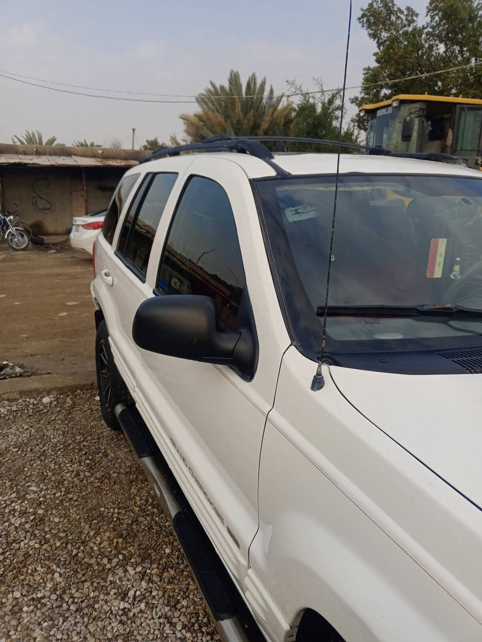 ياالله جيب شيروكي موديل 99 فول مواصفات رقم كربلاء مشروع وطني تحويل وين مايعجبك سياره مكفوله كفاله محرك وكير ففتي 3000 تخم تاير حداديه جاهزه.تبريد  ويل 17 سياره احله من الصور مال جناي للبيع السعر 58 وبيها مجال للطيبين رقم الهاتف *********** مكان السياره ناصريه قضاء الدوايه
