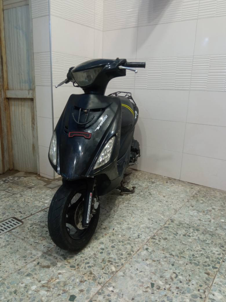 السلام عليكم دراجه ادرس للبيع نضيفه كهربائيات كلها شغاله سلف هندر نكره مكينه حلوه فقط باتري ضعيف مكان بغداد الرشاد قرب فلكه حي النصر السعر 250 

***********واتساب
