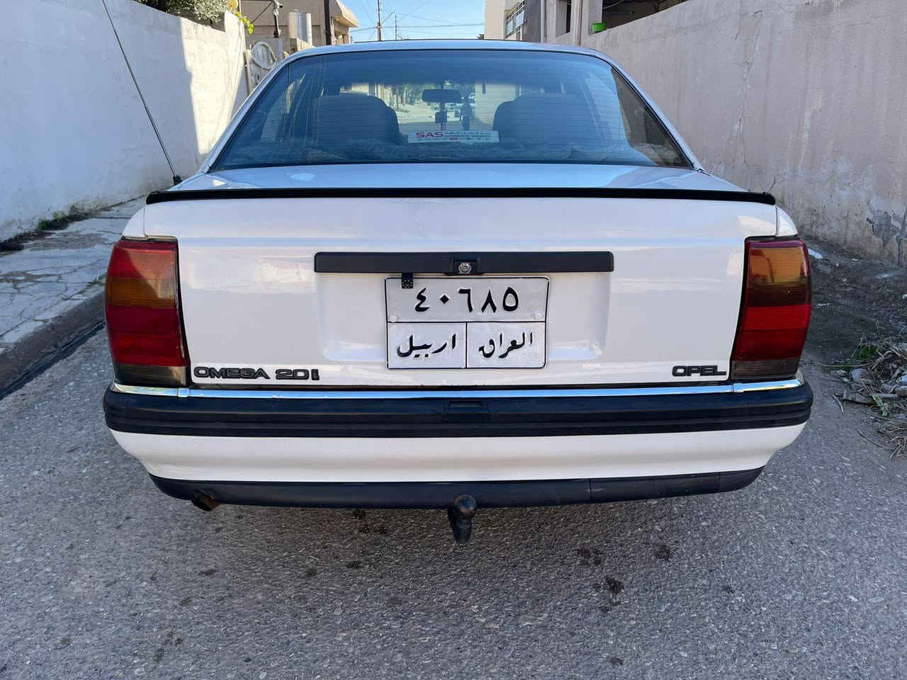 اوبل اوميكا موديل 1993 محرك 20 بلاد رقم اربيل مواصفات CD سلايت السياره بدون ضربه ولا صبغ كلها بلاديه واي نقص مابيها السعر 45 بيع او مراوس 
*********** كركوك, العراق
