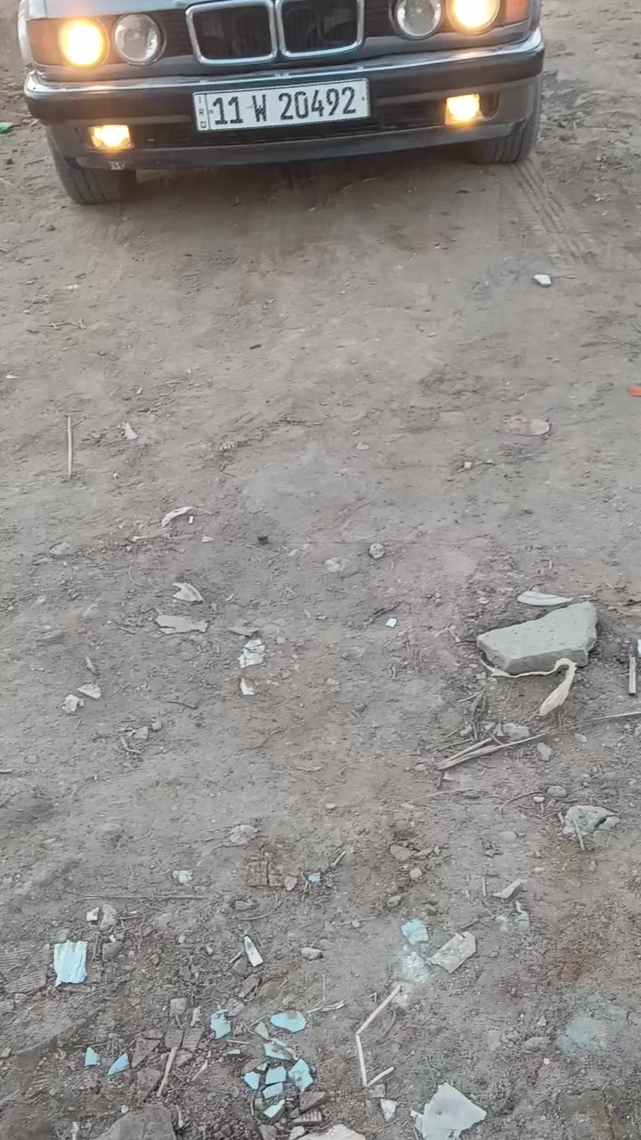 موديل 1992 رقم بغداد دولي بسمي لل 28 حجم 740 مكينه 8 كير تمساح  مكينه كير خير من الله غرفه جلد اسود كشنات كهرباء السياره جاهزه من كلشي حداديه 80 بلميه تخم تأثير ويل خليه مصبوغه عام بدون ضربه فتحه سلايت شغاله كهربائيات كله شغاله مكاني كربلاء طوريج الحولي 
السعر 57 وبيها جال للشراي 
***********
***********
