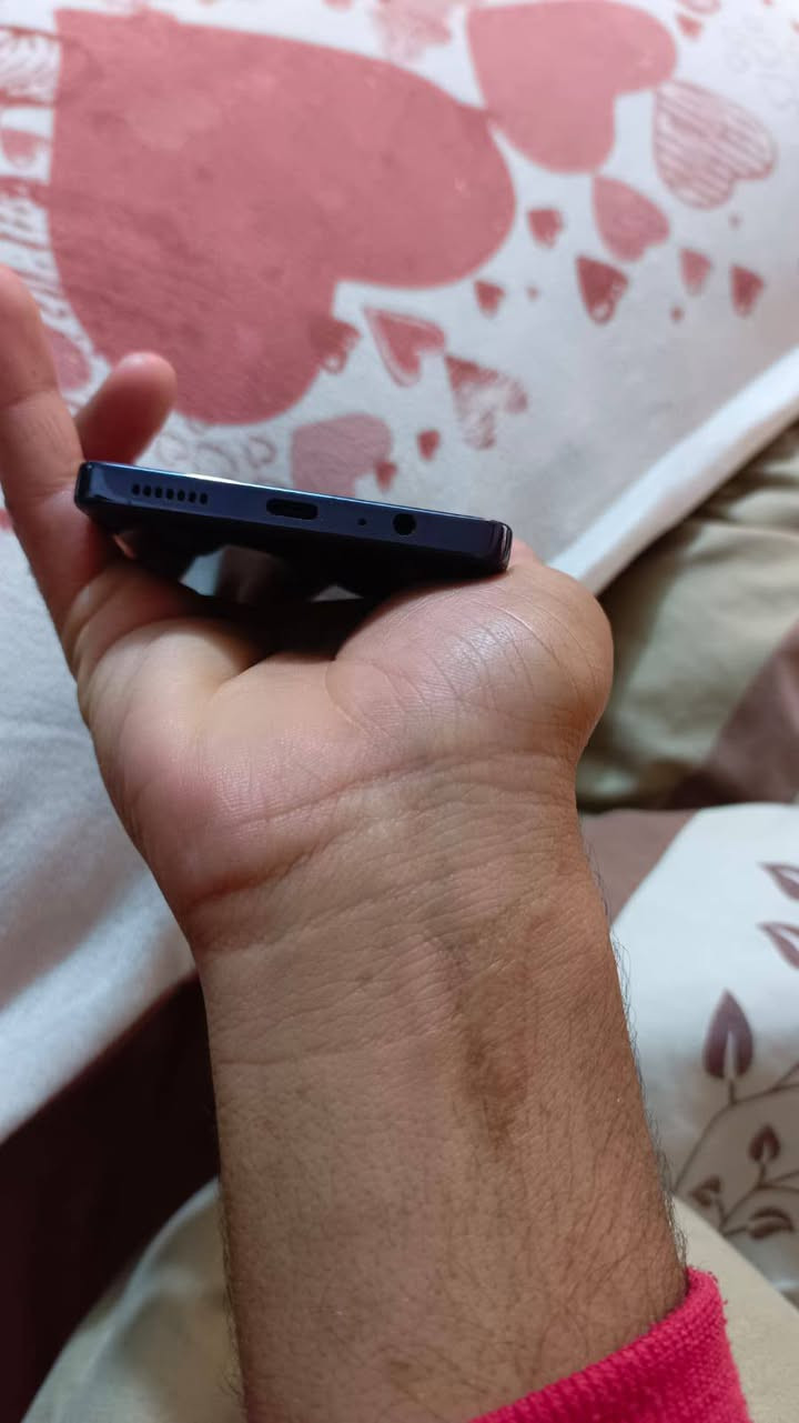 سلام عليكم ورحمه تلفون للبيع او مراوس تكنو بوفا 6 برو مكاني جسر ديالى العريفيه


**إذا كنت صاحب هذا الإعلان وتريد حذفه لأي سبب، رجاءا أرسل رسالة إلى الدعم الفني**