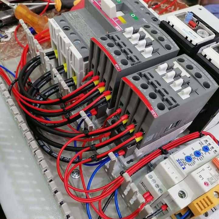 ***********
بورد ATS ماركة ABB الألماني

اسعار تنافسيه 
عمل وصيانة كافة بوردات السيطرة الكهربائية
