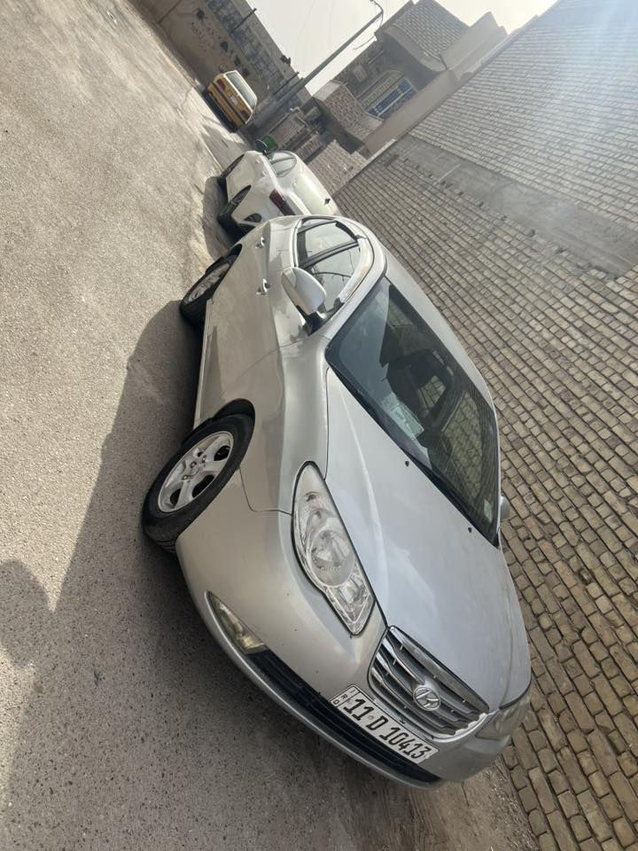 السلام عليكم النترا موديل ٢٠١١ مصبوغه عام خليجي مكينه ٢٠٠٠ مبدل بيها جاملغ خلفي مكينه كير مكفولات رقمه بغداد انكليزي ب اسمي سياره جاهزه ونضيفه مكانها بغداد البلديات 
السعر ٨٤ وبيها مجال حك الجيه 
***********
