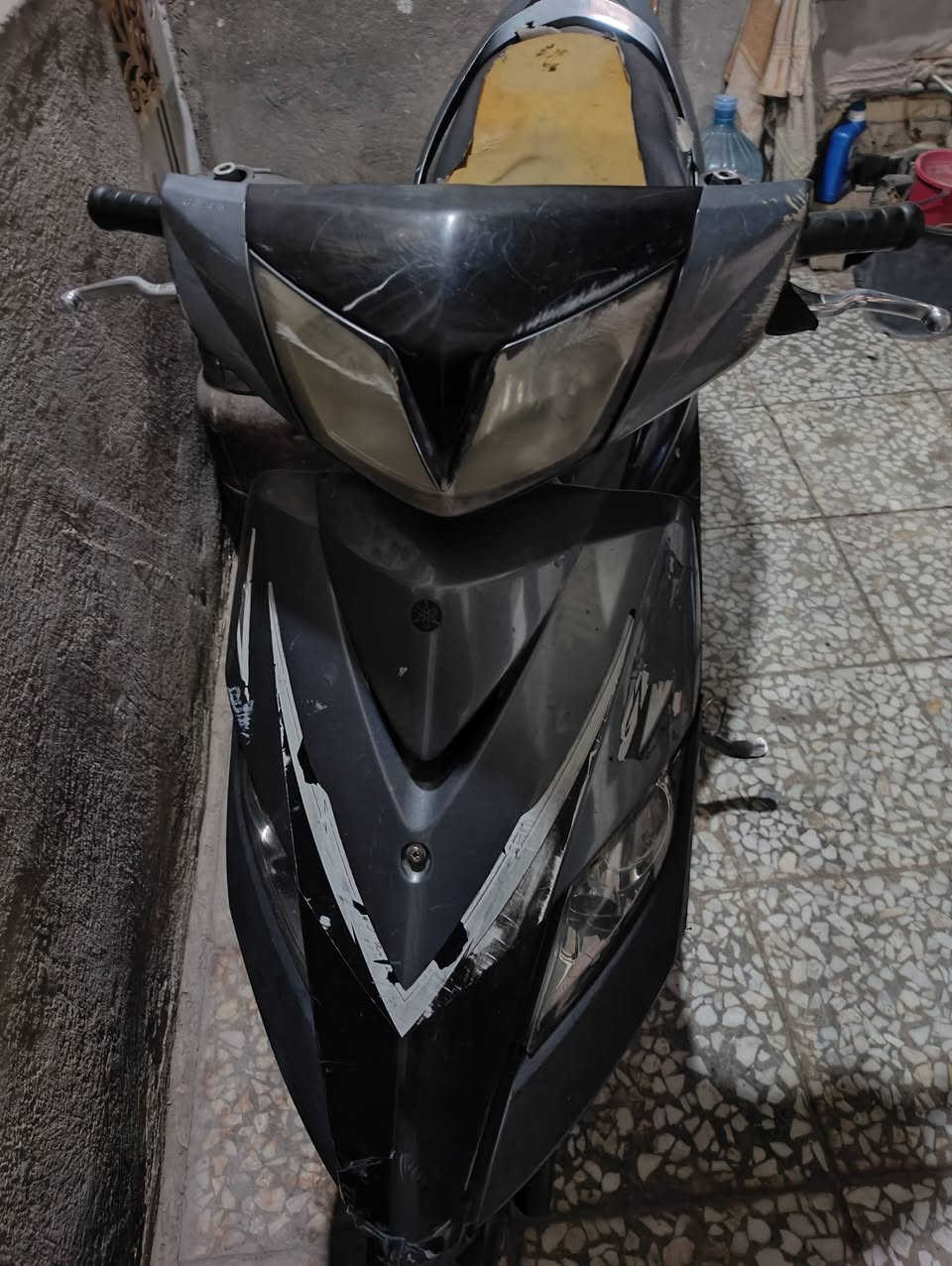 ثعلب لونين اسود ورصاصي كفرات اصلي شرط الختم الدراجة طالعة من رمبه صارلهة 8 اشهر  صار 7 ايام مجفته تخم تايرات فيتنامي ابو25 جديد دبلات خلفي  مزود ابو البطل يدات بريك رياضي بنفسجي من رمبه كلج رياضي من رمبه خرز رياضي جديد  فايبرات رياضي مجامع جدد دبلات امامي جدد باتري جديد دراجة بيهة صوت بالكلج  اريد ابيعه محتاج فلوس رايدهة ب400 وبيهة مجال قليل رجاءن لحد يكسر بسعرهة مكاني بغداد شعلة للاستفسار وتساب ***********
