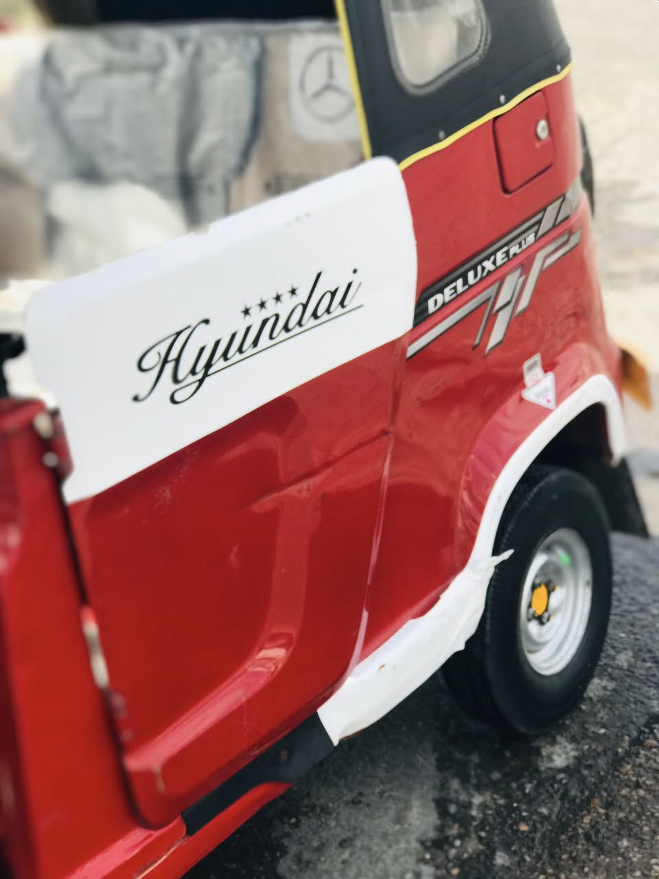 السلام عليكم تي في اس للبيع موديل 22 مكينه مجفته تجفيت شركه البدي بيه طخه بالغد بسيطه بس لا معجون ولا صبغ التكتك جاهزه كبل الشارع ومكينه حلوه رقم بصره عنوان بصره حيانيه ***********
