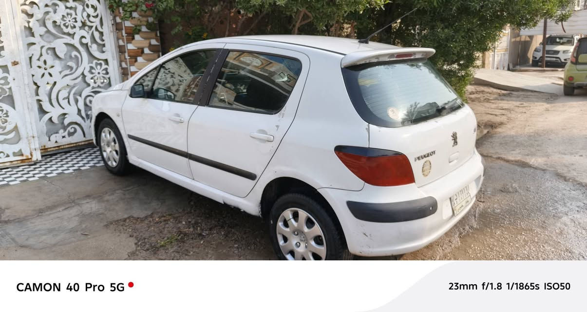 السلام عليكم للبيع بيجو موديل 2005 سياره جاهزه كير مكينه حداديه مكفوله من الضربه مكانات صبغ بسيطه مكانها حله نادر السعر 45 الاتصال ***********
