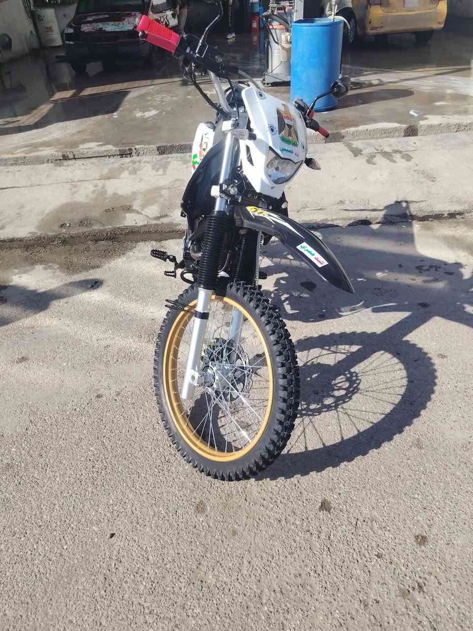 سلام عليكم دراجه قفاس  للبيع موديل 2025مابيها اي عيب شرط ماشي قليل سعر مليون 600بيها ل طيبين رقم ***********الهاتف عنوان كركوك حي العسكري ال يريد يخبر رقم اسم محرك كاويار انطيك شوط ومنفيس هم
