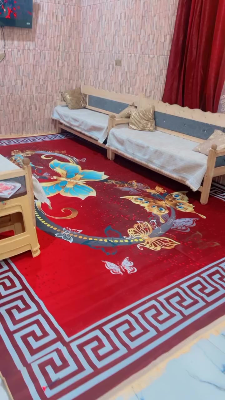 بيت في منطقة البهادرية قريب محطة الكهرباء الجديدة 
طابو زراعي سند ٢٥عراقي يحتوي ع 
دوانية 
صالة 
مطبخ 
غرفتين 
صحيات خارجية وداخلية 
السعر ٧٠بي مجال للجادين 
***********ابو لبيت لا ابو عقار ولا علان
