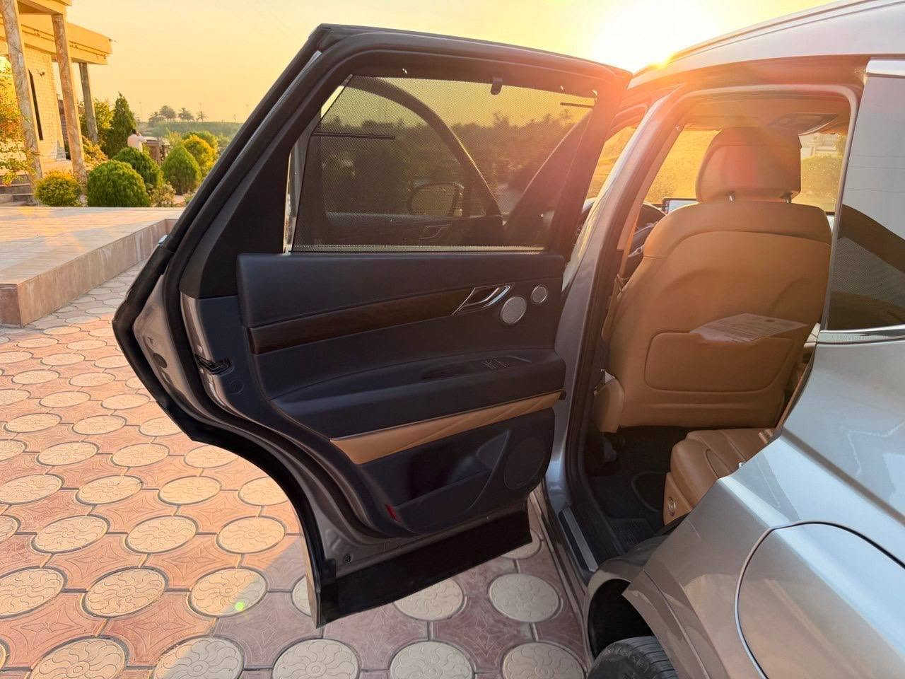 GENESIS  GV80 2024
رقم الانبار باسمي
اللون رصاصي 
محرك 6سلندر twin turbo
 السياره وارد امريكي داخله على اسمي واستخدامي الشخصي 
ماشية 42الف ميل
الممشى من امريكا 2 الف
السياره جديده وباعلى المواصفات
بانورما 
7 راكب
شاشه 12 بوصه لمس
دشبول لونين 
داتا شو الجامه الامامي 
عدادات ديجتال
ماوس تحكم 
4كامرات 
رادارات امامي +جانبي 
تحكم كامل بالقياده 
خروج عن المسار 
5وضعيات قياده 
نقطه عمياء 
لد اناره داخلي الوان 
كراسي مساج 
تدفئة وتبريد كشنات +استيرن  تدفئه 
ستائر ابواب خلفيه 
صندوق كهرباء 
كشن السايق ميموري 
اوتو بارك 
تقديم وترجيع بالريمونت 
شعار ترحيب جنسيز 
شحن وايرليس 
سايد بريك كهرباء 
بردات خلفية
حادث السياره تكدر تدخل على رقم الشاصي
السعر مناسب 315$ ورقه
للتواصل اتصال واتساب
***********
