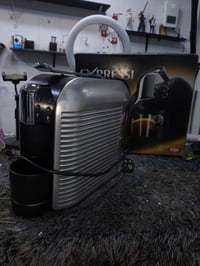 ماكينة قهوة • أجهزة منزلية