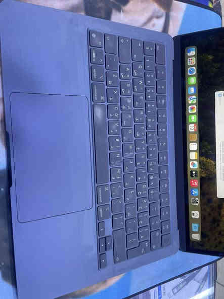 apple mac air 2022
m2
ram 8
ssd 256
13,6 
عربي شرق اوسط نضافه 100‎%‎ 
بطاريه 87‎%‎ 
بدون اي شخط 
السعر : 850،000
بغداد - يوجد توصيل 
***********
