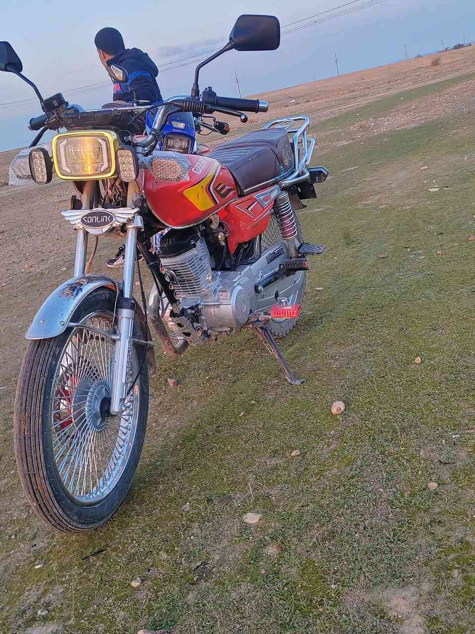 السلام عليكم دراجة تايكر ٢٤ شكل ٢٥ ٥كير طالعة بل ٢٥ الدراجة محرك شرط ما مفتوح الدراجة شوفت العين عايزها بس شاشة السعر ٥٤٠ بيها مجال المكان مكيشيفة ***********
