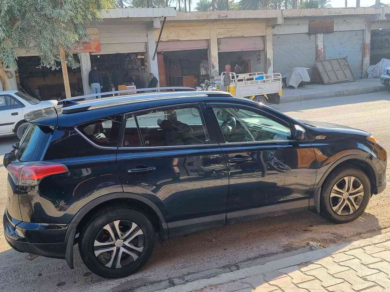 رف فور موديل ١٨ LE
كير محرك مكفولات اومامفتوحات بيها جامرلوغ جهة اليمين صبغ مع الدعاميه الاماميه  كامره خلفيه  بيها منظومة غاز السعر ١٤٥ $ للإستفسار ***********

