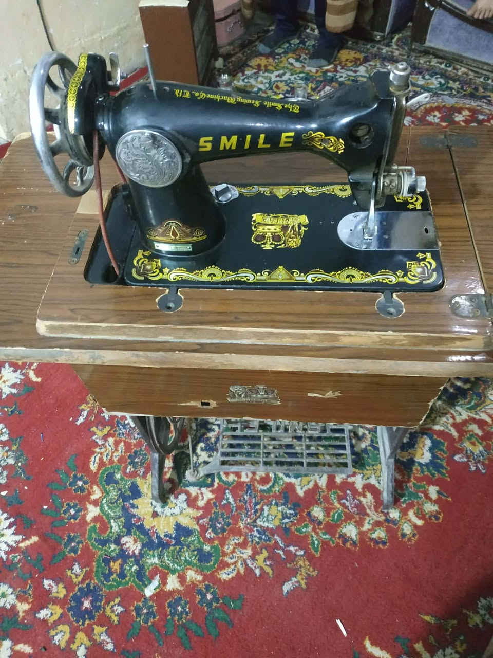 اغراض بيت للبيع نظيفه وشغاله المكان بابل حله شارع الحسينيه قرب صيدليه كمال رقم الهاتف  ***********
