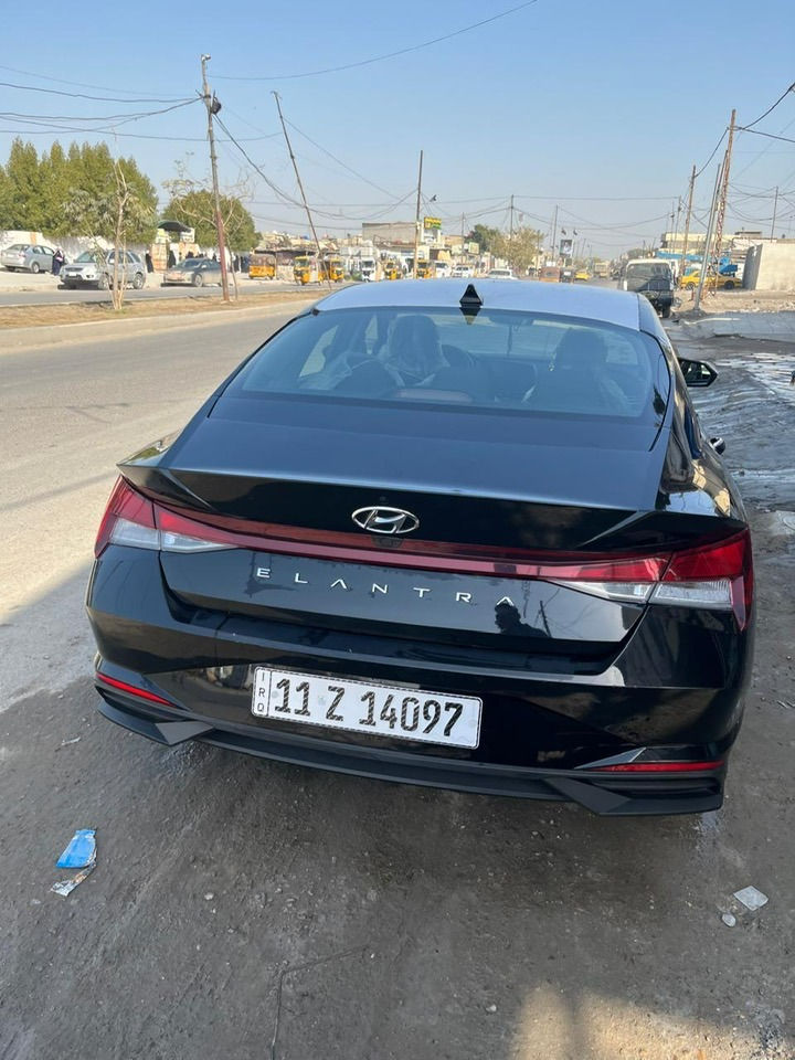 السلام عليكم سيارة النترا مديل ٢٠٢٣ بابتين مصبوغات نفسهن وبنيد متبدل سيارة جديدة ربع ما تصرف عليها السعر ١٣٥ ورقة تخم تاير جديد العنوان بغداد حي القاهرة للاستفسار ***********
