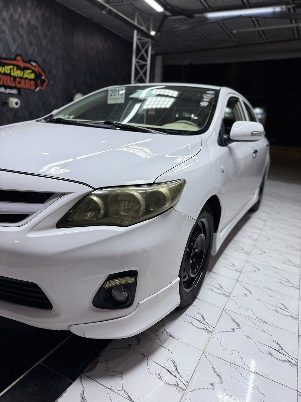 تويوتا كورلا خليجي 2013
السياره بيها 3 قطع صبغ بجهة السكن 
الجاملغ الخلفي وبابتين 
السياره كلش حلوه
محرك جيد جدا 1800 CC
كير جيد جدا 
صدر جديد 
الف متصرف عليها 
شرط التحويل  
السعر 119 ورقه مجالها كلش بسيط 
الانبار الرمادي 
***********
