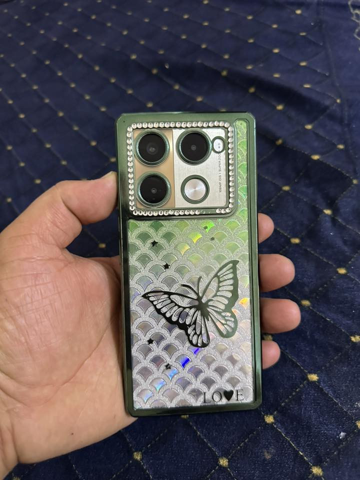 انفنكس نوت 40 برو ذاكره 256 الضرر فقط هاي النقطه السوده يم الكامرا ومماثره ابد
السعر 150 

مكاني حله طهمازيه 

***********
