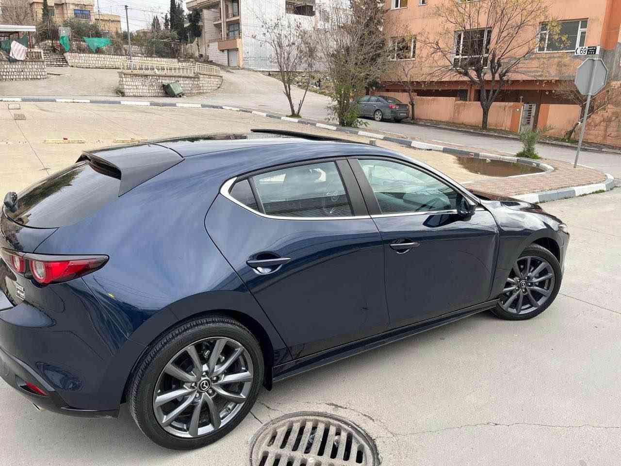 مازدای ٣ ٢٠٢٣ هاچ باک 
بێ دەبڵ ئەکسل و بێ تۆڕبۆ
صڵاید و کوشن هیتەر مواصەفات پریفیرد
تەنها بۆنیدی بۆیاخە
بەناوی خۆمەوەیە
سەیارەکە زۆر پاک و بێ مەسرەف و نوقسانییە
هەموو گیانی بە شەرت

JM1BPALM3P1609760

لە سلێمانییە ناو شار
سیعری ١٤٤ گەڵا و معامەلەیەکی کەم
*********** السليمانية, العراق
