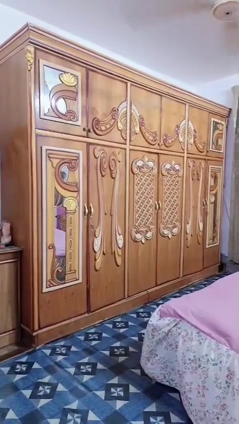إسلام عليكم غرف مستعمل للبيع بيه بس شكم يده نقص 
بغداد التاجي***********بي وأنساب
***********
