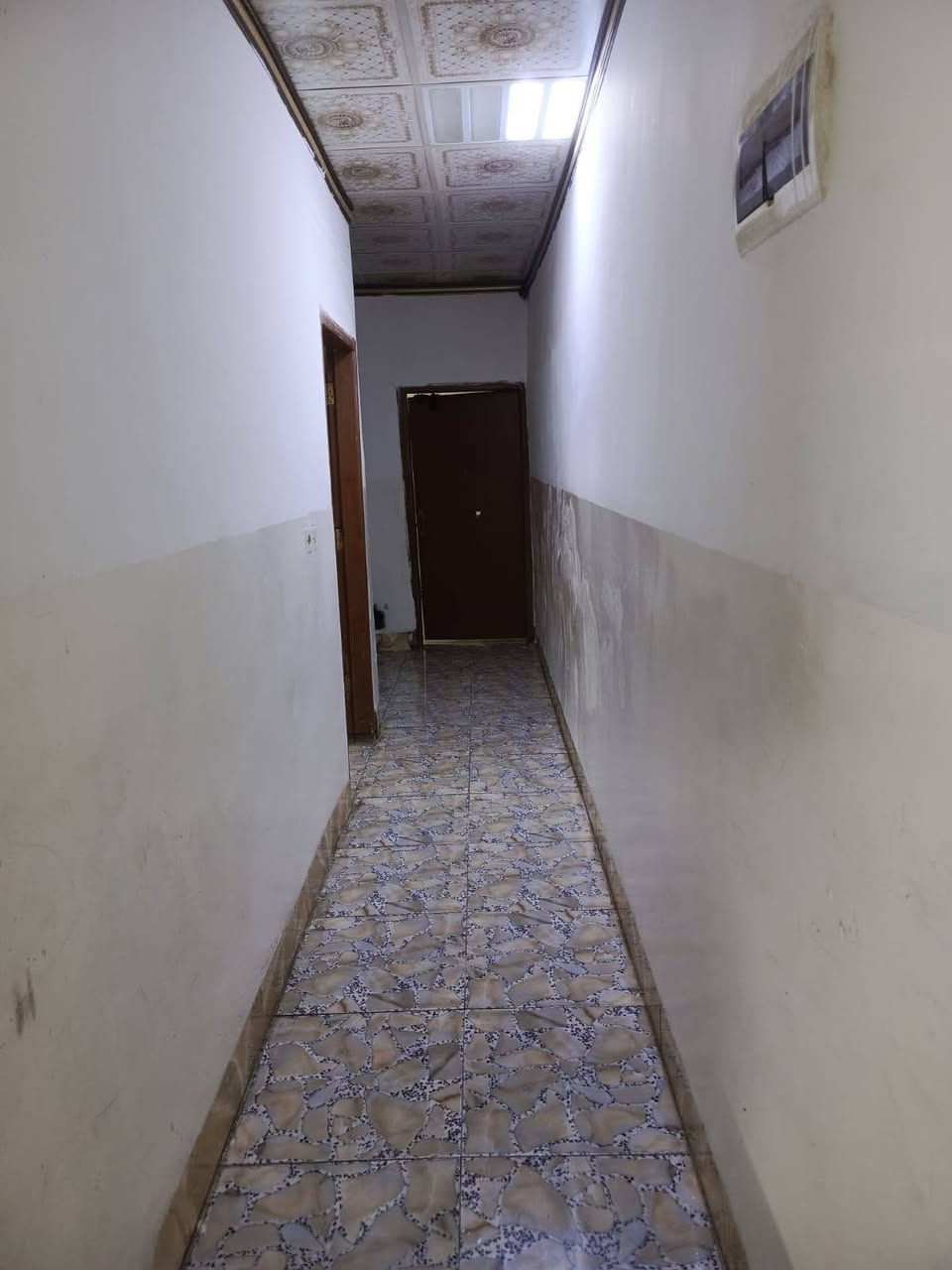 بيت للبيع رقم بلديه ويا الطابو بيت 100 متر وبي غرفتين نوم واستقبال مطبخ داخلي وحراري وبي ترك والسطح بي مخزن العنوان كركوك قادسيه الثانيه شارع ابو وليد سعر 50 وبي مجال رقم الهاتف ***********
