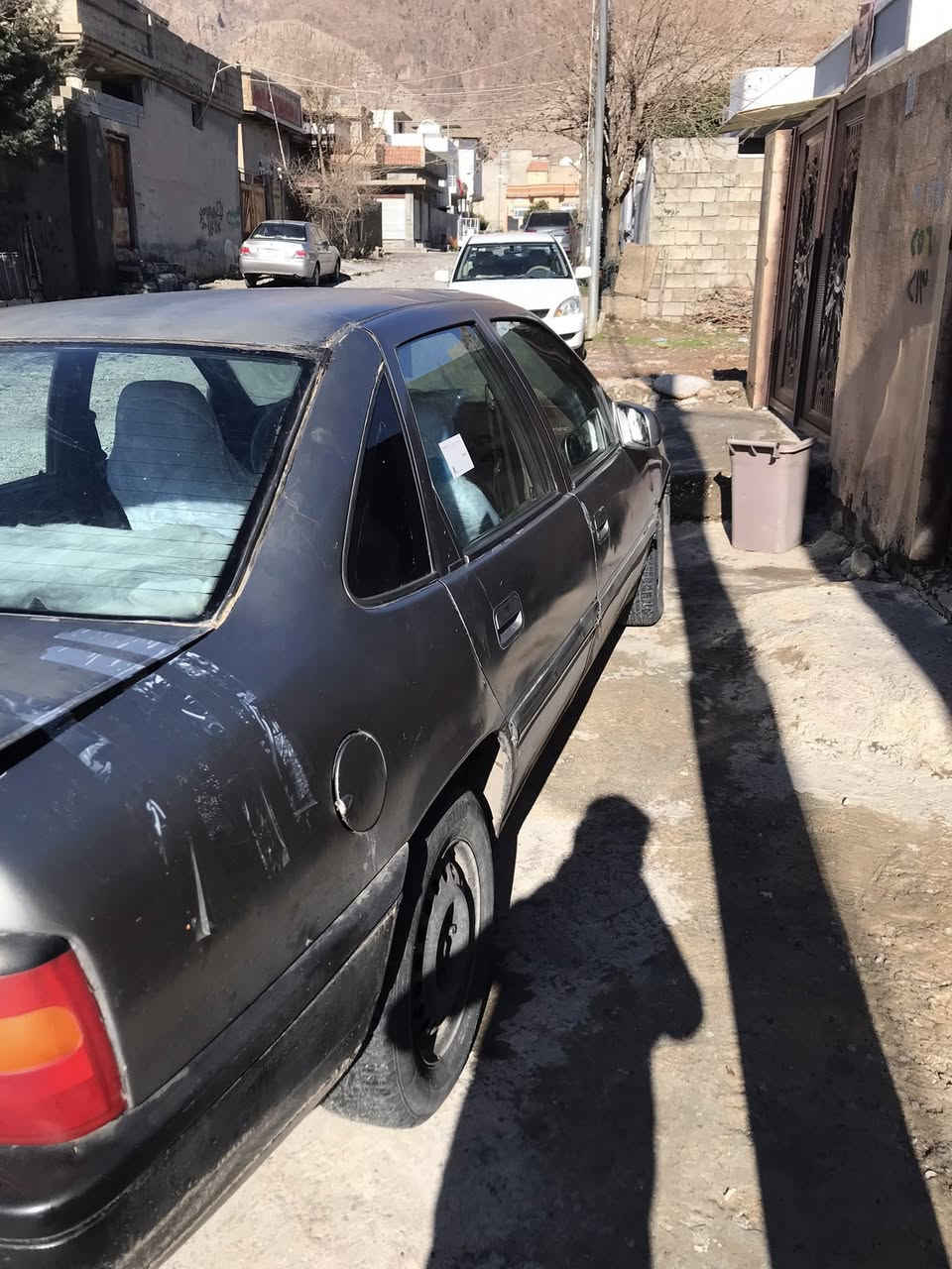 سەرەتا بەناوی خوای گەورە 
ئۆپڵ فیکترا بۆ فرۆشتن
مەکینە ١٦ قایش پان
پاوەر
گێڕومەکینە بەشەرت
تەقەوڕەقە بەشەرت
کارەبای بەشەرت
گێچی بەنزینو حەماوە ئیشەکات
گەرمی مەزبوت
فڵچەولایت کامل مەزبوت
سارەکەبەس ماشاڵەی دەوێ
هەمووشتی بەشەرتە
دەحمو لێدراوەی پێوەنیە
موسو بڕاوە بەشەرت
حلوجە زەمانی هەزار ساڵی دەکەم
سحری قفڵی ٩ گەڵا
خوار هەموو بازاڕ
شوێن ڕانیە
***********
