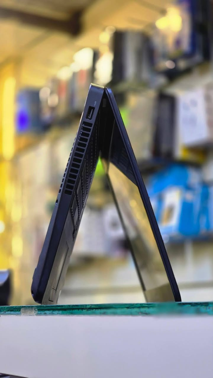 🔥250 الف🎉🔥
#كارت شاشة خارجي/2كيكا
#معالج/cor i7
نظافة مائة بالمائة مع بطارية ممتازة  

☢️Dell Latitude 5470  💻 موديل لابتوب 
✅Intel i7  6600U 😯 
☢️Generation  6 الجيل السادس   
✅Hard 256 ssd  هارد 😮
☢️Ram 8 ddr4  رام 
✅Screen 14   حجم الشاشة  
Ex AMD Radeon R7 M360 2G
☢️Datashow hdmi +lan internet منافذ 
✅Camera +wifi +Usb ×3

🎁الملحقات
🛑🖱ماوس 
🛑💼 حقيبة 
🛑🔌شاحنة اصلية 

🛑للإستفسار التواصل على  الارقام التالية واتس واتصال 
***********
***********

✅يتوفر خدمة توصيل لجميع محافظات العراق
#مكتب الابداع الهندسي  
✅العنوان موصل /موصل الجديدة بين مجسر الجديدة ودورة عبواليسي
