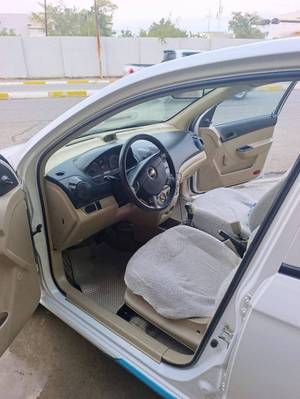 افيو خليجي اوتماتيك  موديل 2010 رقم سليمانية
سيارة نظيفة بدون صبغ محرك وكير بالشرط سنوية جديد بسمي دفتر بنزين بيها سعر75مجال بسيط
شراي يخابر ويدلل *********** كركوك, العراق
