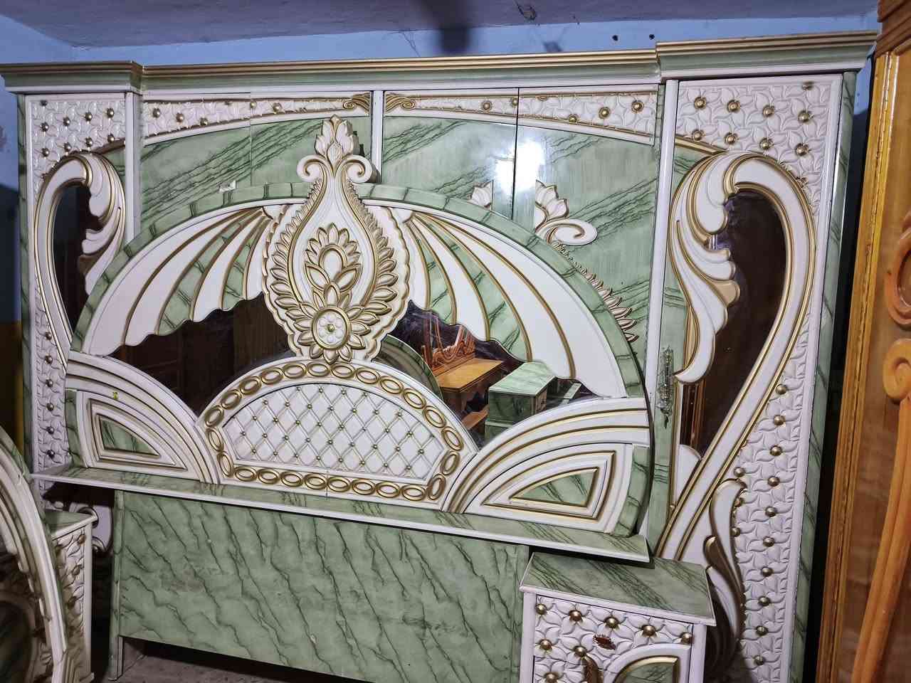 غرفة البيع ***********
