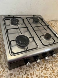 للبيع غراض مستعمل طباخ منضدب نوعيه نوال اخو الجديد سعره ٣٠ وبي مجال سا...