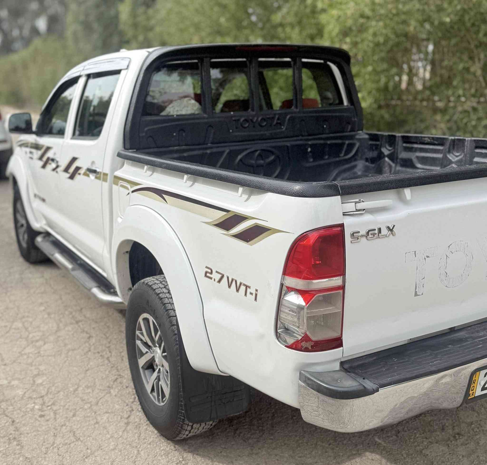 سلام عليكم
هايلوكس 2009فور ويل 

رقم سليمانيه سنويه جديده 

كير عادي مكينه وكير مضبطات 

السياره كفاله عامه من كل النواحي 

تبريد حداديه تخم تاير خير من الله 

السعر 172وبيها مجال 

الموقع صلاح الدين بلد يثرب 

***********
