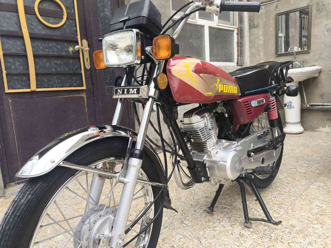 سلام عليكم دراجه نامه امتياز شبه شلامجه 3 احرف  موديل2025  الدراجه حلوه و خير من الله و بشوفتك عينك مثل ما موضح بل صوره السعر 625وبيها مجال
كربلاء قضاء طوريج حي الجمعيه 
متواجد واتساب***********
