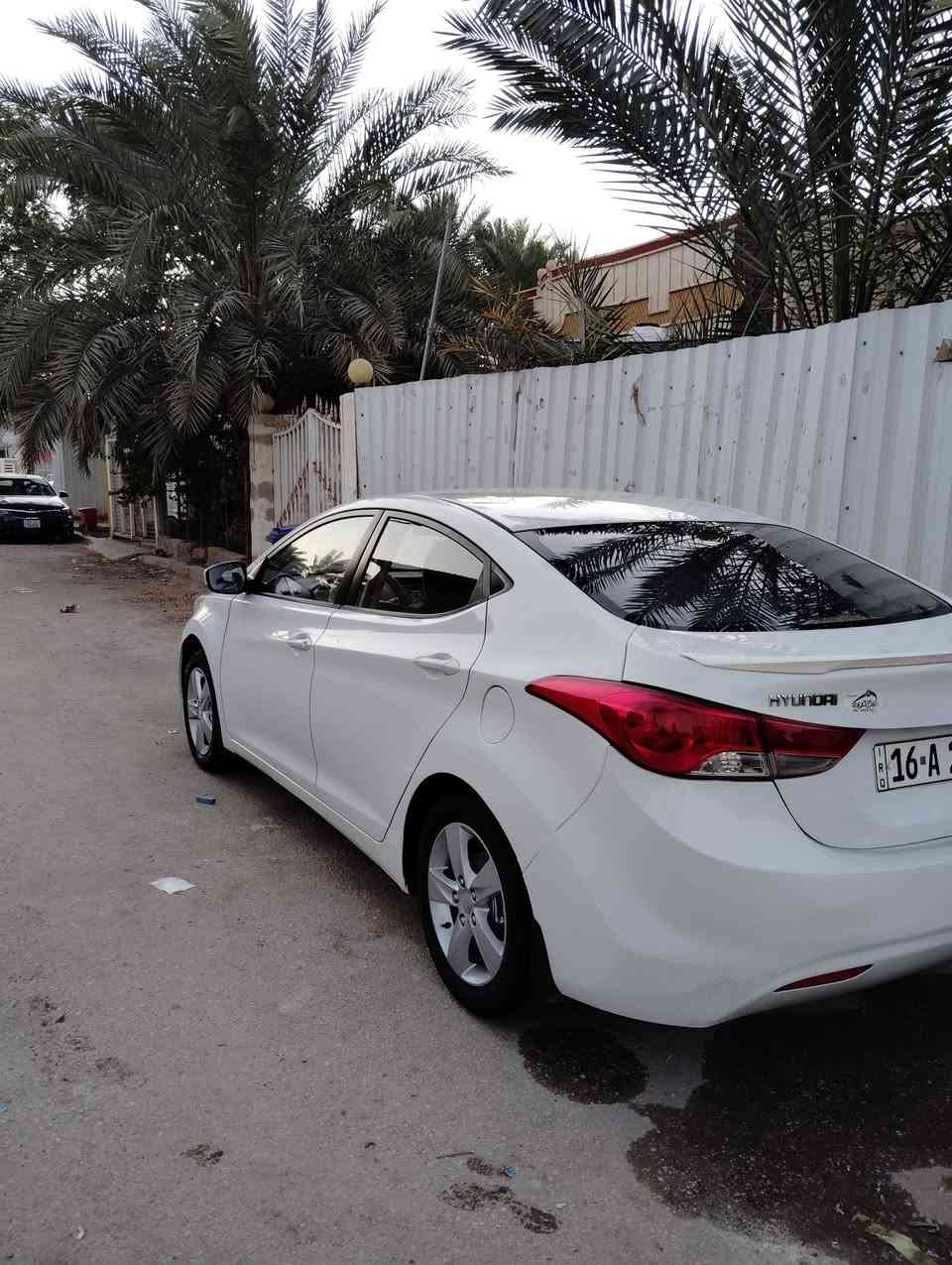 النترا خليجي موديل 2012 رقم قادسية جديد سنويه جديده تحويل ثاني يوم السياره بيها جاملغ خلفي صبغ وشويه داير 
مداير الرقم الورى بدون اي ضربه داخليه جاهزه السياره گير 
محرك تبريد شغال نصبته وترابها حلو تخم تاير
محرك 1800 شرط لا بخار ولا صوت
السعر المطلوب ((  112 $ )) بيها مجال بسيط للاستفسار الاتصال على الرقم *********** 
مكاني نجف -  دور الهنديه ( تراهم مراوس حسب القناعه)
