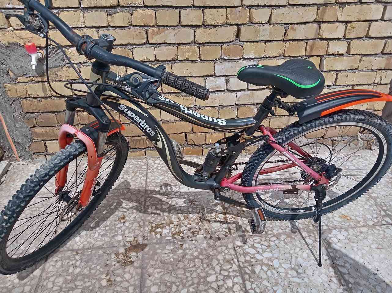 السلام عليكم بايسكل للبيع جبلي ياباني ابو الدبلات كامل ما بي نقص السعر 65 و بي مجال مكاني بغداد الشعب سبع قصور *********** متواجد واتساب
