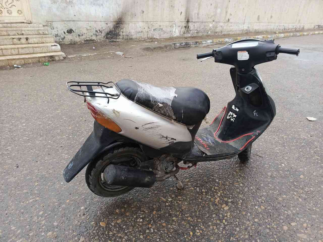 سلام عليكم دراجه البيع ساسوكي
مفتوحه مرا وحده اوراق بسمي سعر 175رقم الهاتف ***********
