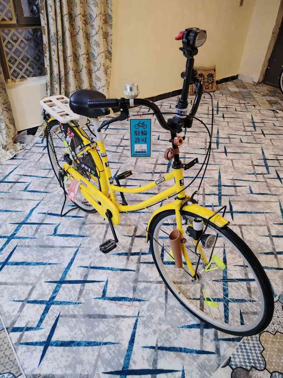 سلام عليكم باسكل للبيع فول نضافه سالي 8 ايام من نزلته من كرار ابو النقش شخط ما بي شركة سانتوس لون مميز ليموني الشراي خاص او نتصال عل رقم *********** مكان نجف كوفه يم جامع الحسان الشراي خاص
