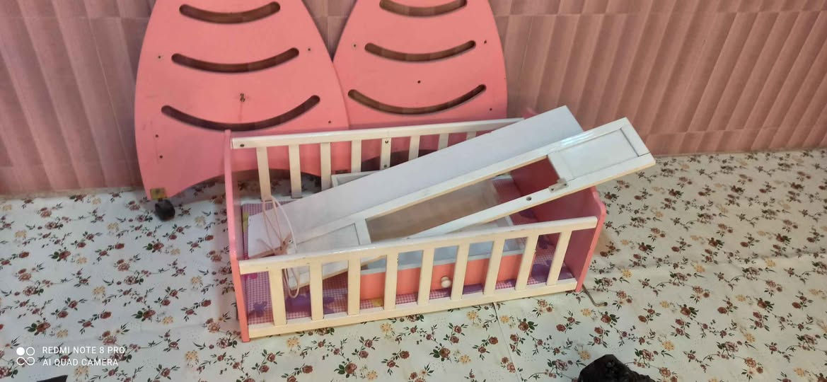 سرير طفل ثابت وهزاز نضيف استعمال قليل البصرة, العراق


**إذا كنت صاحب هذا الإعلان وتريد حذفه لأي سبب، رجاءا أرسل رسالة إلى الدعم الفني**