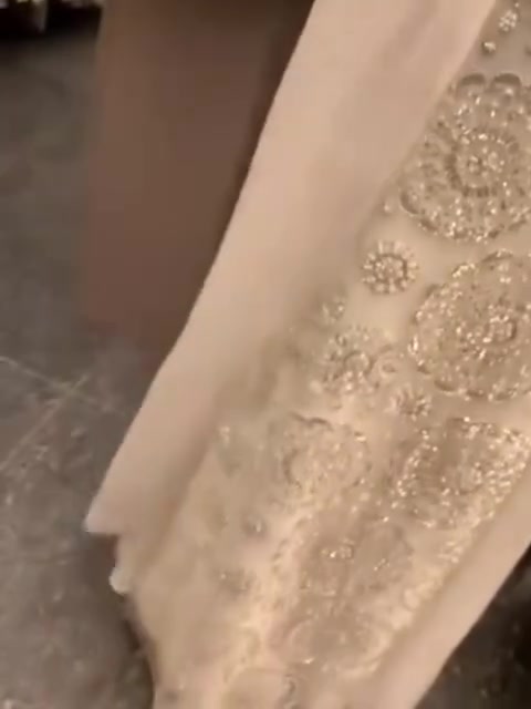 فستان عقد للبيع جديد ملبوس ساعه كله شذر قياس42 اخذته


**إذا كنت صاحب هذا الإعلان وتريد حذفه لأي سبب، رجاءا أرسل رسالة إلى الدعم الفني**