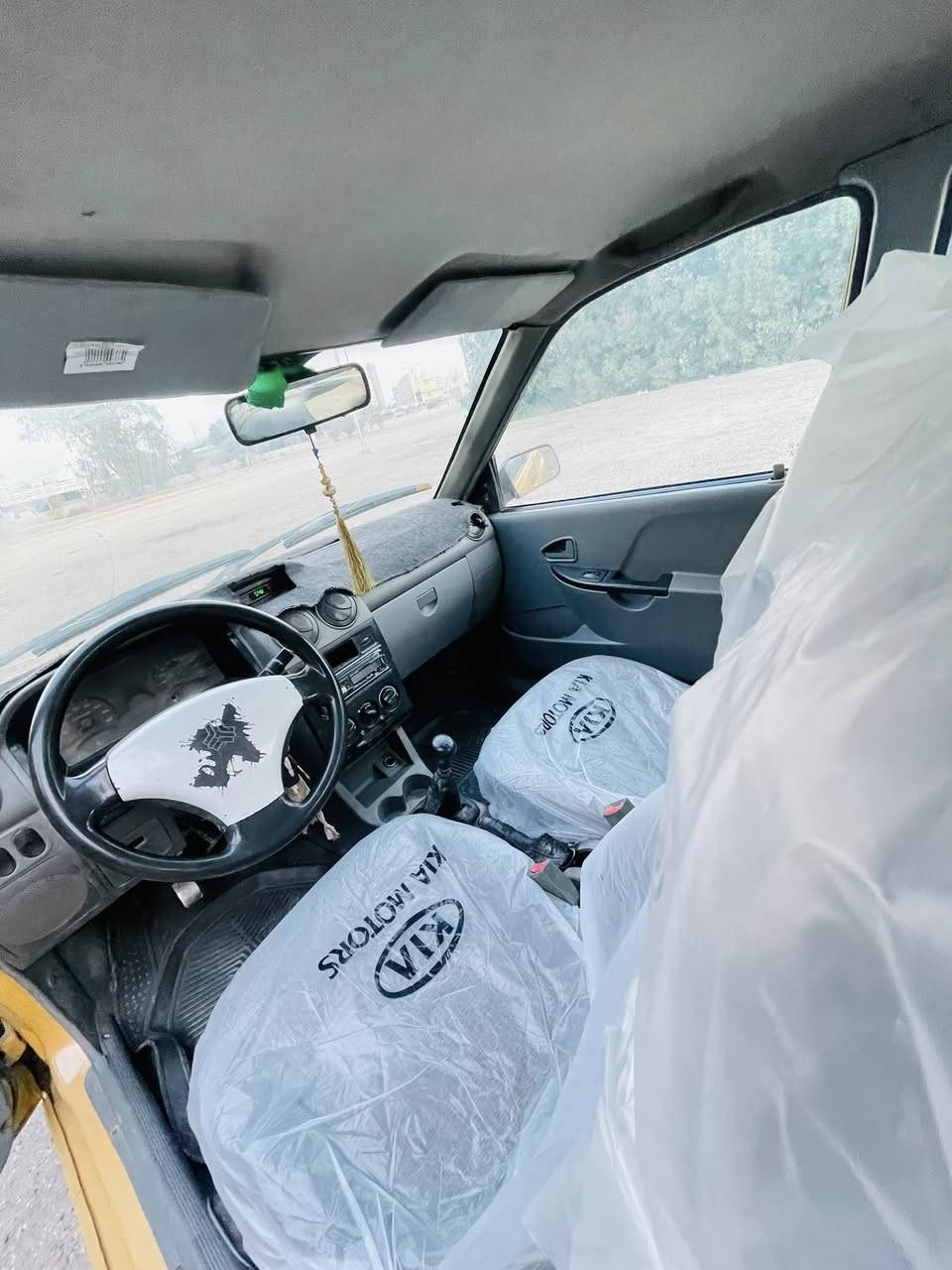 سايبا موديل2014 جاهزه من كلشي گير جديد مكينه نضيفه مصفره هيئه وغرامات  تحويل مباشر*********** السعر23 مكفوله من كل ضربه سياره حلوه وغرفتها نضيفه حداديه ستوني شادها الشراي يتصل وبالخدمه  شباب مكلف بالنشر اتصل على صاحب السياره وستفسر واسف ع الاطاله❤️
