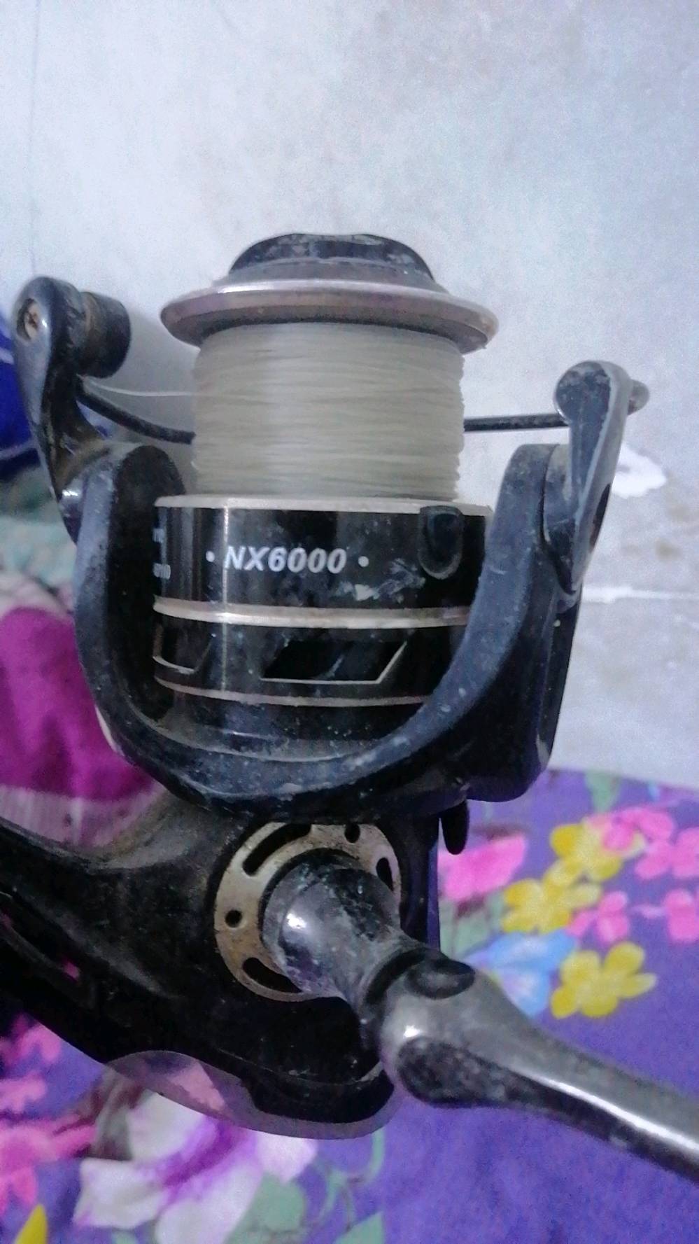 عده مال صيد كامله جنطه سحابين طول 135 سم سبنر 240 سم جلاتين مسلح بيهة ضرر حلقه الحساس السيراميكه واكعه مع مكينه حجم 6000 مستعمله و سبنر ثانيه مره وحده نازل بيهة للصيد كاربون قطعتين 270سم مع مكينه جديده وباكيته موجود حجم 7000 خيط جديد ابوكابار حجم 50 مشدود بيهة 100 متر 
عنوان بعقوبه الكاطون رقمي ***********