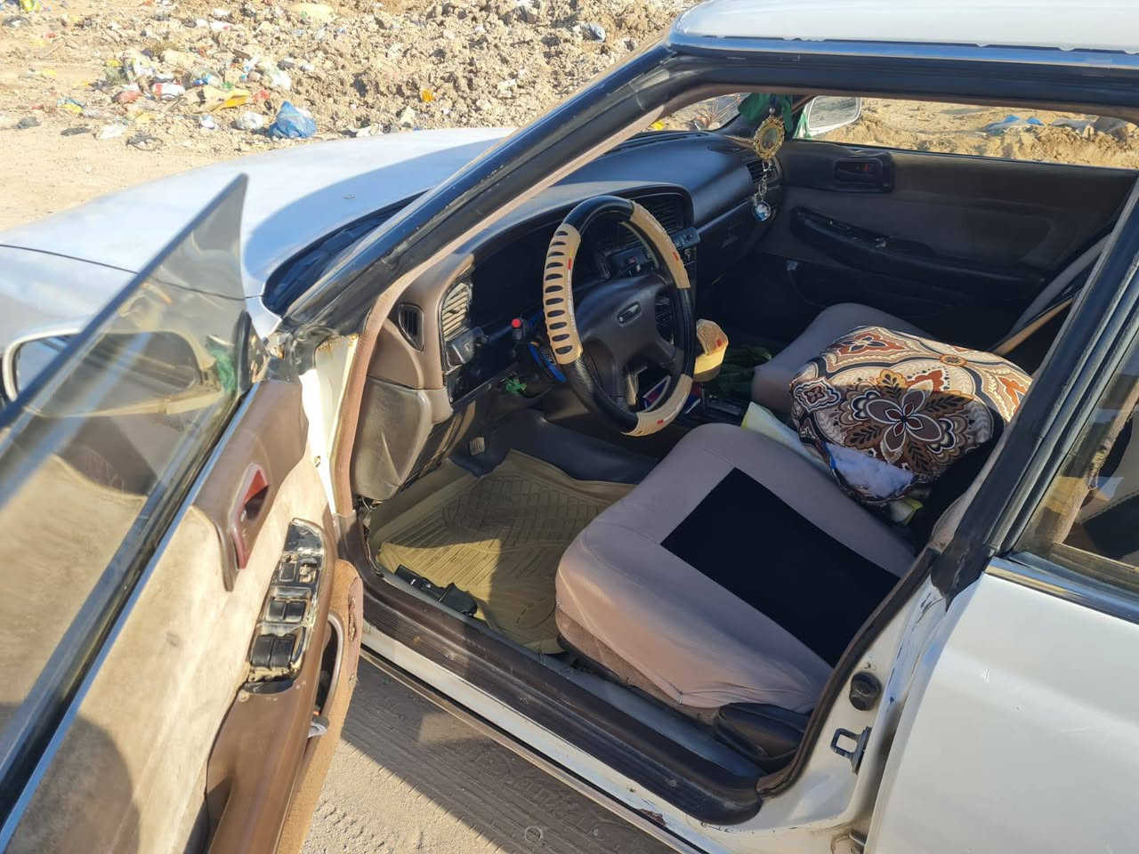 سياره للبيع مارك مسطره مكفوله كفاله عامه  مكينه ونجي سياره جاهزه تبريد شغال رقمها ميسان وكاله عامه عندي مداور ثاني يوم حداديه 100 /100 كهربائية كله شغاله سياره جاهزه سعره 45 وبيه مجال مكان السياره ناصريه قضاء الشطره ***********
