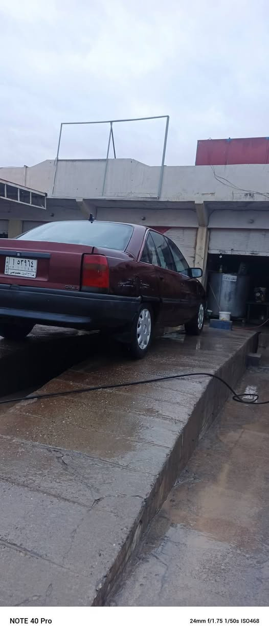 اوبل اوميگا موديل 1989 محرك وكير شرط طخم جديد كهربائيات كلها شغاله سياره كلها جديده رقم صلاح الدين الماني شرط الوكاله والتحويل السعر 26 وبيها مجال اتصل
***********
