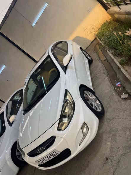 اكسنت خليجي 2012 رقم بغداد دولي فول موصفات بيه صبغ جاملغ خلفي وباب خلفي وربع باب امامي يعني3 قطع صبغ محرك 1600 مامفتوح بس بي صوت جكجكة كلشي مماثر علي كير وتبريد وصدر جديد كهربائيات كله شغاله شاشة وكامرة  شرط تحويل 
مكانه الانبار هيت سعر 86 بي مجال
استفسار ***********
