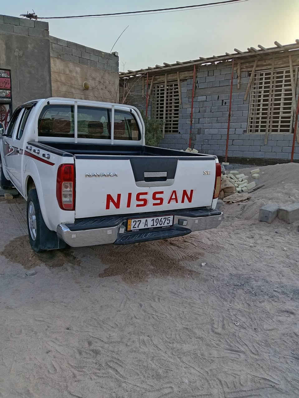 السلام عليكم سياره نيفارا للبيع او للمراوس فقط بنكو السيارة بيه ظربه بل مدكر الامامي وراجع بارد والمكينه تنقيص والباقي شوف العين بسمي رقمها ذي قار مشروع وطني سعرها ١٢٢ وبيه مجال العنوان البصره ٥ ميل قرب ساحه الصلاه ***********
