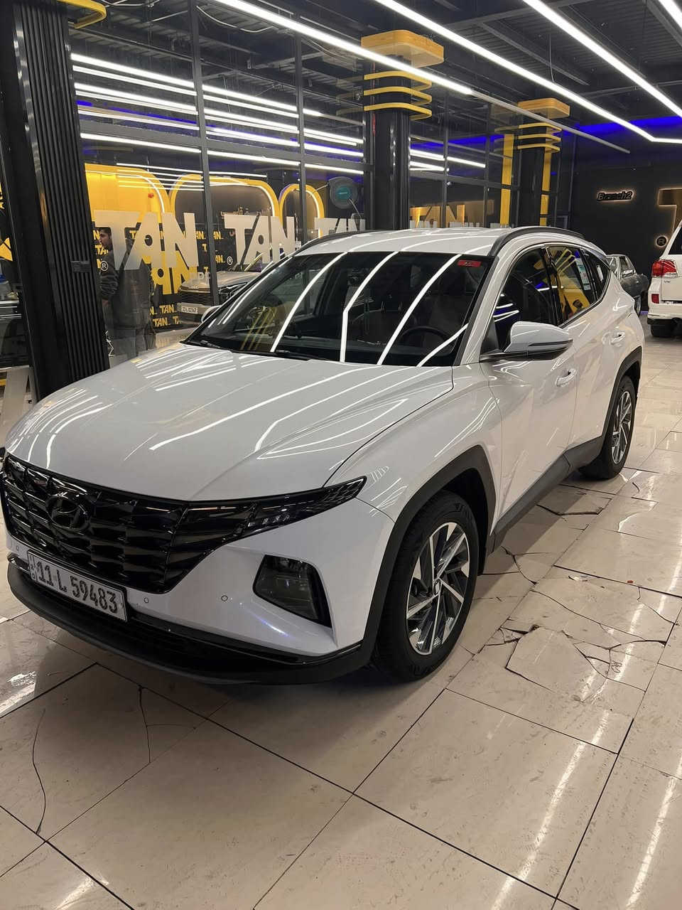 توسان خليجي ٢٠٢٤ للبيع
ابيض صدفي
شاشه كبيره 
تحكم ستيرن
السياره ماشيه ٣١ الف كيلو
السعر ٢٢٠ ورقه وبيهه مجال بسيط 
المكان بغداد حي البنوك
***********
