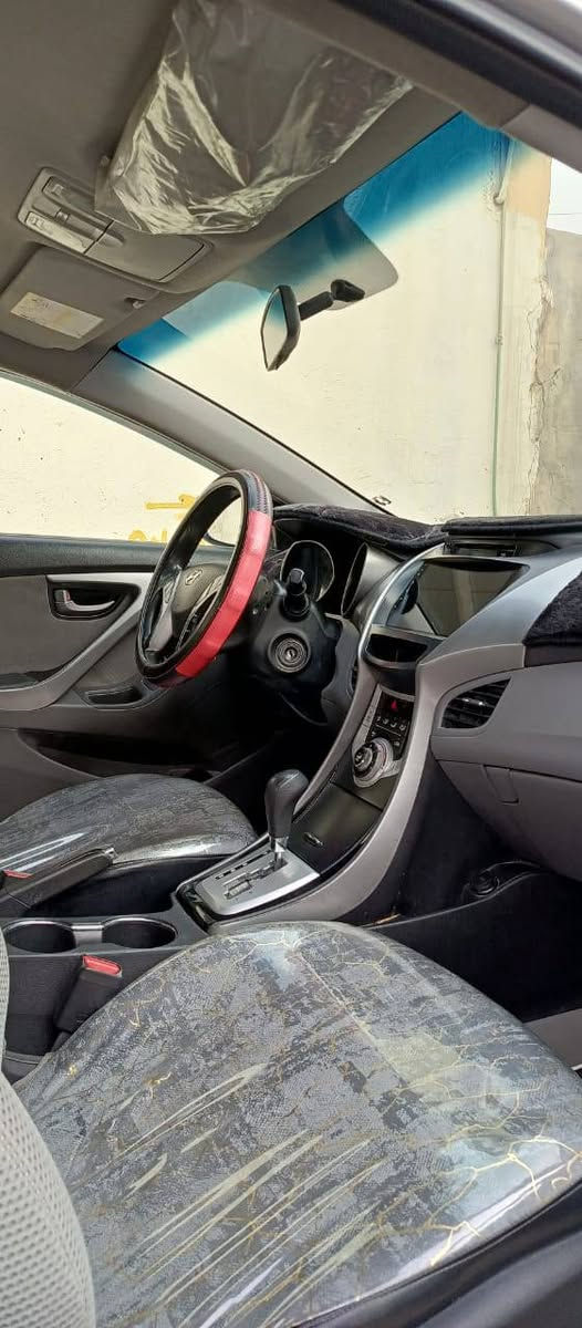 السلام عليكم النترا فول مواصفات من عده فتحه البيع موديل 11وارد أمريكي حادثه فقط ربع جاملغ خلفي  بدون دواخل كير مكينه حداديه تخم تاير كله جديد مكينه 1800دوش مامفتوحه ماشيه 177م. غرفه جديده . رقم بغداد مكان الكرخ السعر 107وبيه مجال قليل رقمي ***********
