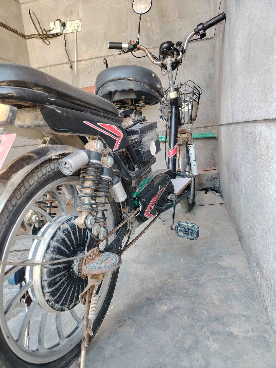 ماطور للبيع سعر 60 بطاريات حيل زينه بس لشه شويه تعبانه شغال ويمشي


**إذا كنت صاحب هذا الإعلان وتريد حذفه لأي سبب، رجاءا أرسل رسالة إلى الدعم الفني**