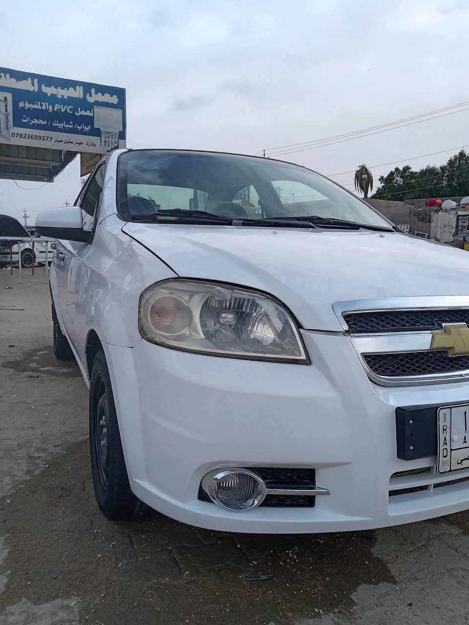 السلام عليكم للبيع افيو وارد خليجي 2009 رقم نجف سنويه صاقطه بل 2019 كير اوتوماتيك محرك مفتوح لاتبخير ولا تنقيص حداديه جديده بيها قطعتين صبغ بنيد وجاملغ وبيهه دحجه من كدام فقط والباقي كفاله سياره جديده وجاهزه كهربائيات شغاله تبريدها شغال عوزه بس شحن غاز السعر 65 وبيها مجال مكان السياره النجف المشخاب رقم التلفون ***********
