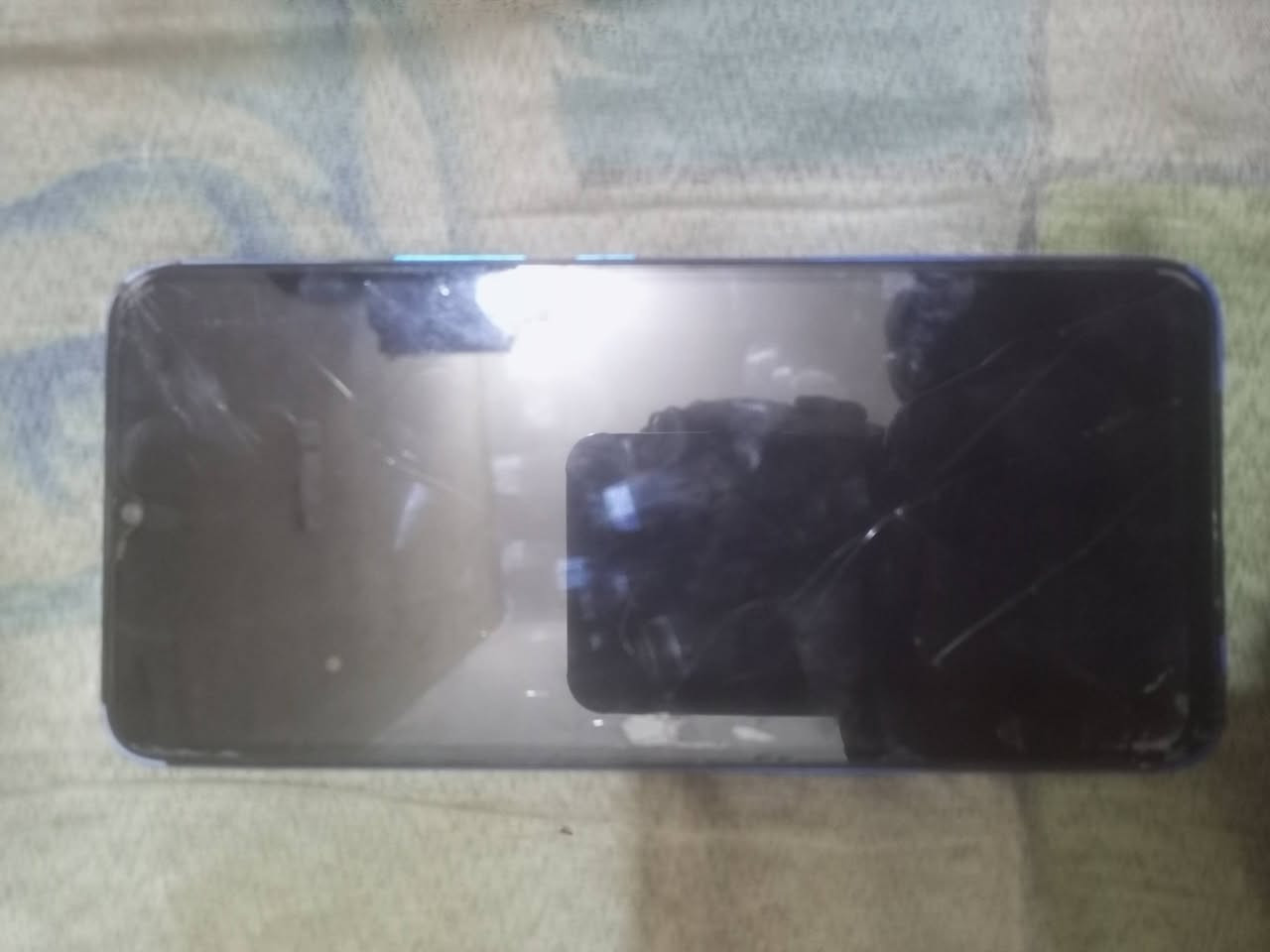 سلام عليكم مبايل lnflnix HOT12 البيع السعر 55 وبي مجال التواصل *********** مراوس عادي
