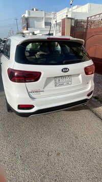 سورنتو ٢٠١٨ • ٦ سلندر ٣٥٠٠ • ٧ راكب